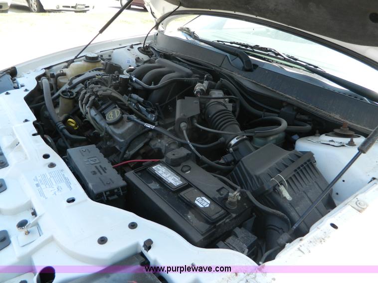 image for item AX9505 2006 Ford Taurus SE