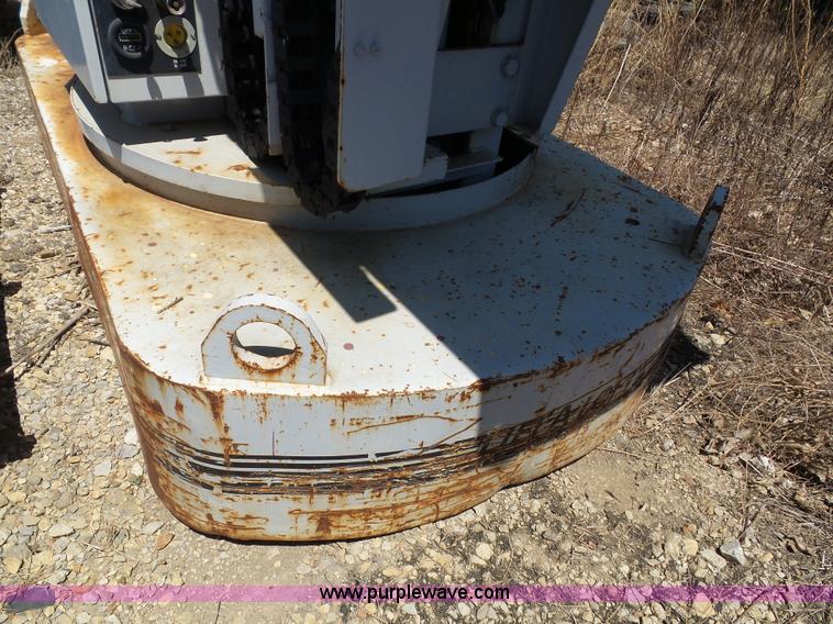 image for item BG9309 1996 Lift-a-loft MCL24.0-4 vertical lift