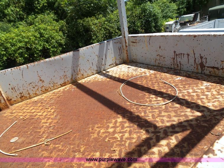 image for item BG9309 1996 Lift-a-loft MCL24.0-4 vertical lift