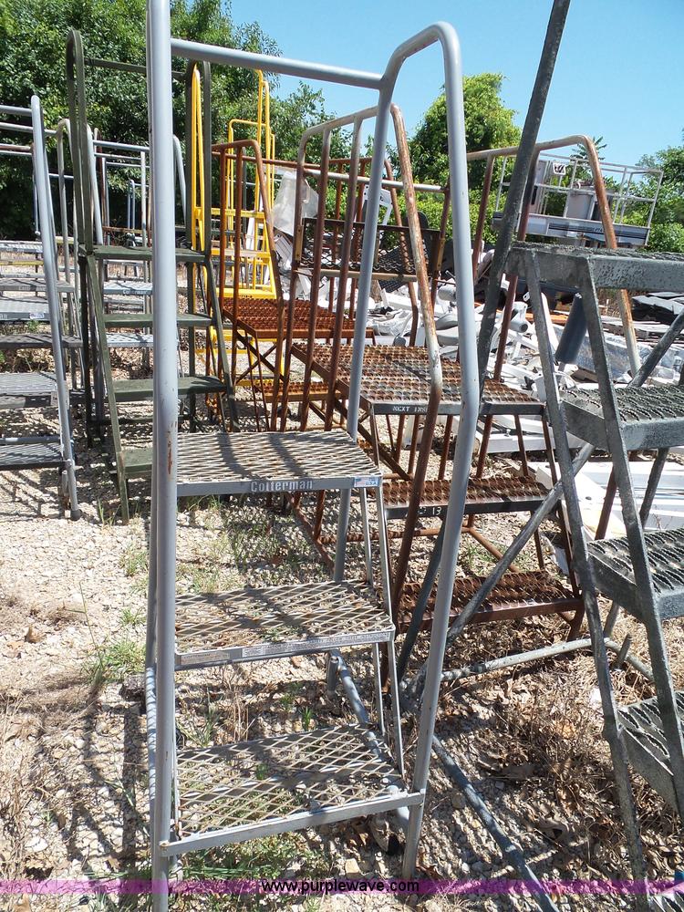 image for item BG9311 (22) safety ladders