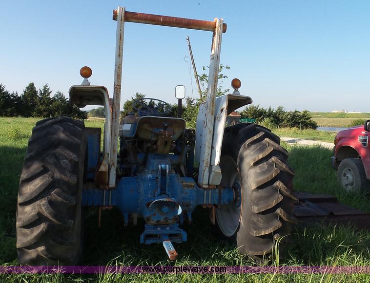 image for item BG9401 Ford 5600 tractor with side mower