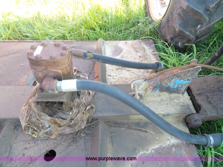 image for item BG9401 Ford 5600 tractor with side mower