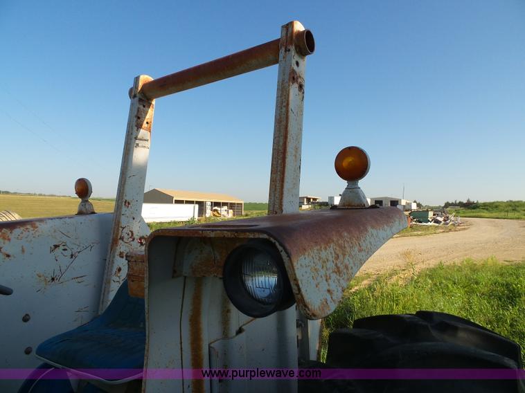 image for item BG9401 Ford 5600 tractor with side mower