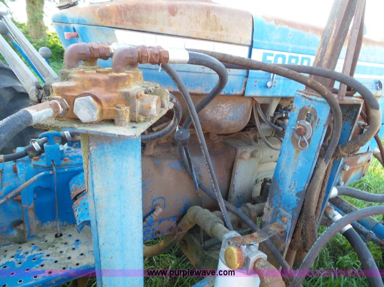 image for item BG9401 Ford 5600 tractor with side mower