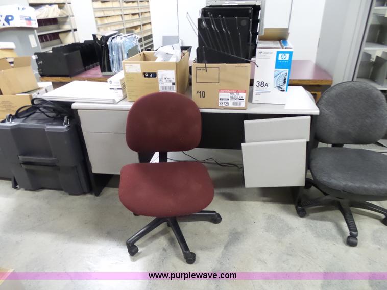 image for item BM9682 Office furniture
