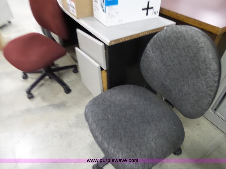 image for item BM9682 Office furniture