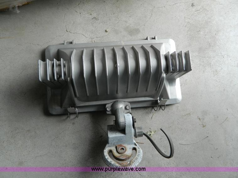 image for item BQ9796 (18) Westinghouse halogen lights