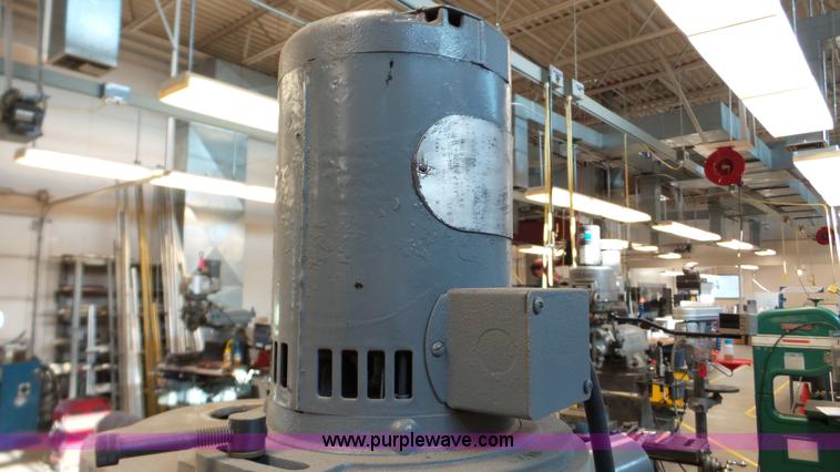 image for item BW9061 Rockwell vertical milling machine