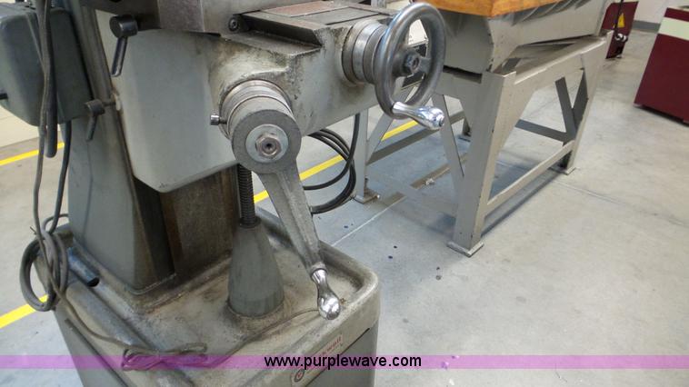 image for item BW9061 Rockwell vertical milling machine