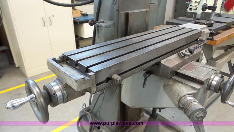 image for item BW9061 Rockwell vertical milling machine