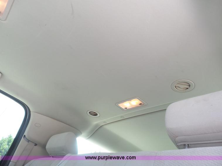 image for item BY9558 2007 Chevrolet Suburban LT 1500 SUV