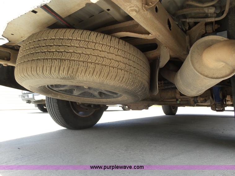 image for item BY9558 2007 Chevrolet Suburban LT 1500 SUV