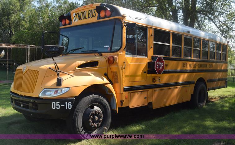 image for item CA9770 2006 International CE200 school bus