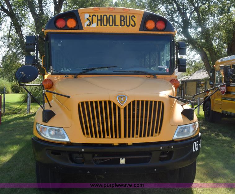 image for item CA9770 2006 International CE200 school bus