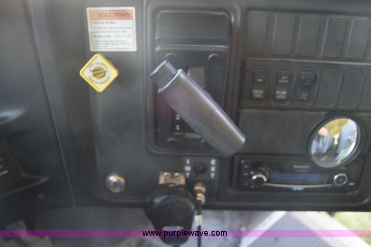 image for item CA9770 2006 International CE200 school bus