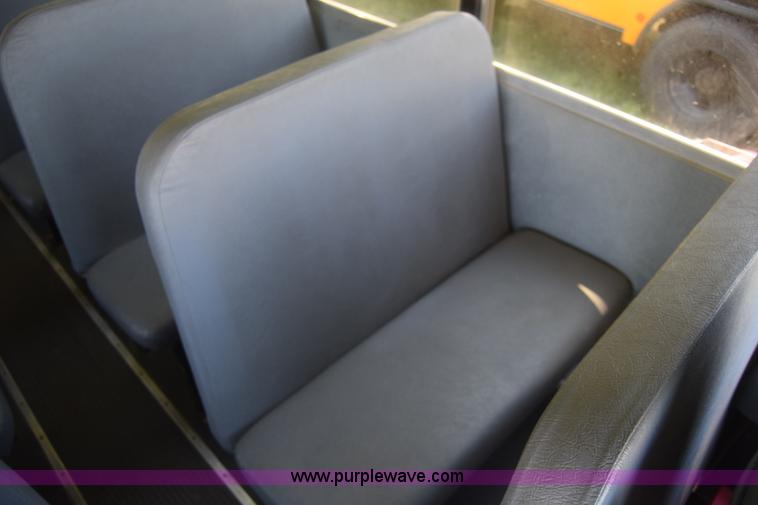 image for item CA9770 2006 International CE200 school bus