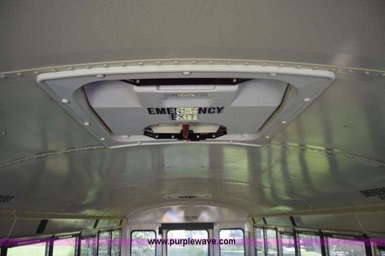 image for item CA9770 2006 International CE200 school bus