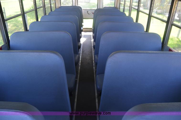 image for item CA9770 2006 International CE200 school bus