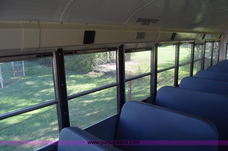image for item CA9770 2006 International CE200 school bus