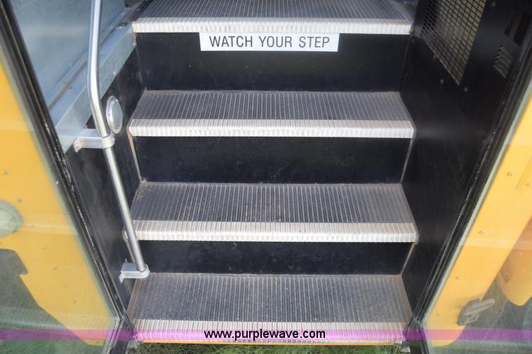 image for item CA9770 2006 International CE200 school bus