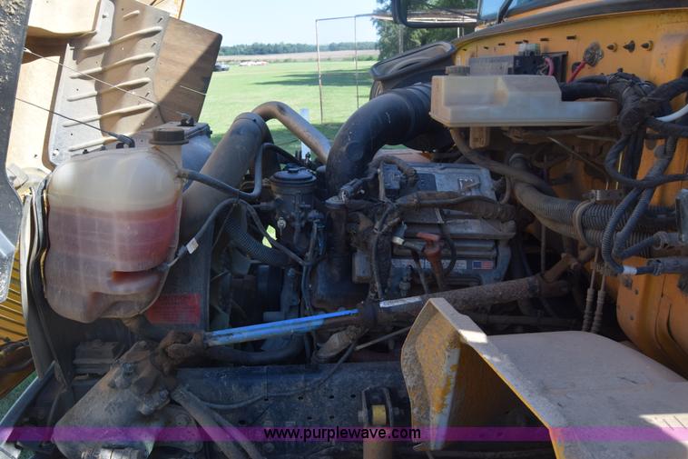 image for item CA9770 2006 International CE200 school bus