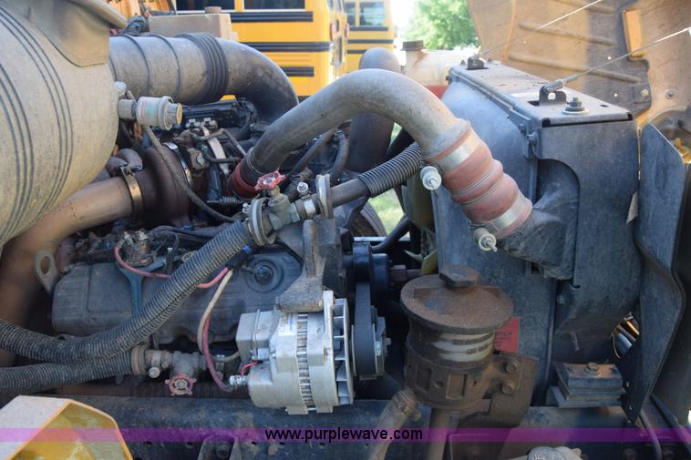 image for item CA9770 2006 International CE200 school bus