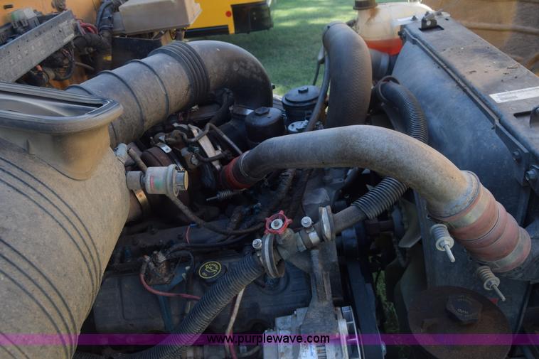 image for item CA9770 2006 International CE200 school bus