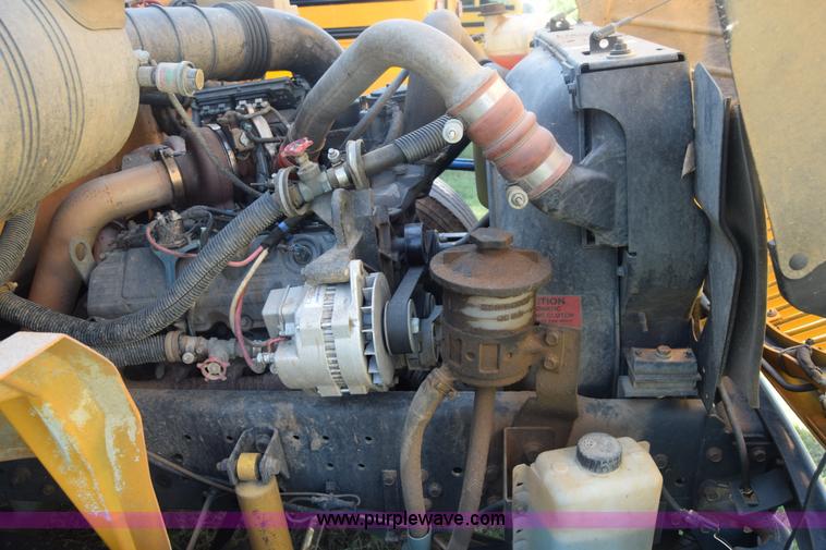 image for item CA9770 2006 International CE200 school bus