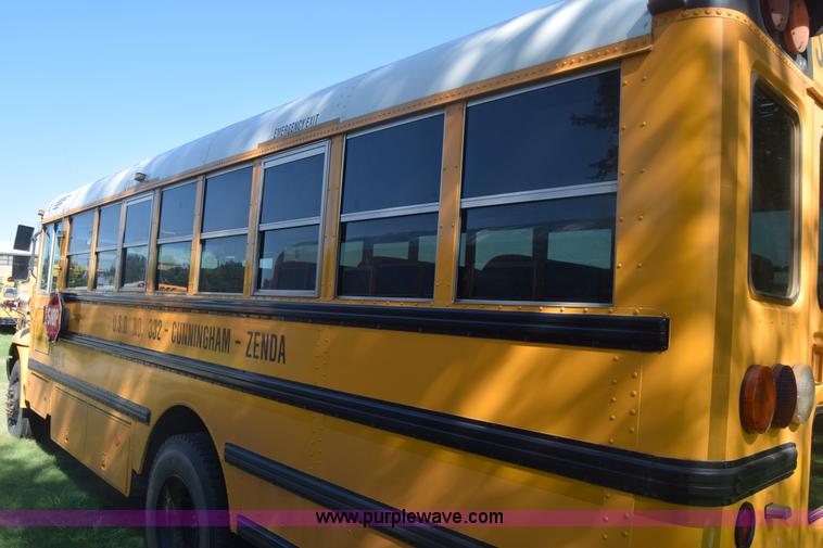 image for item CA9770 2006 International CE200 school bus