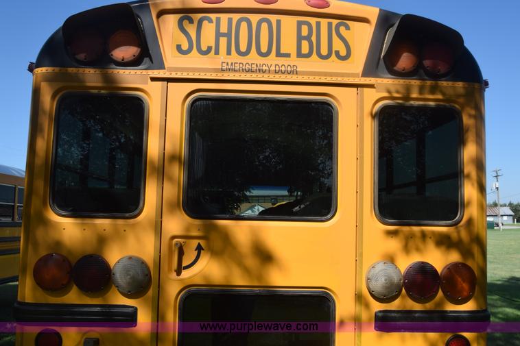 image for item CA9770 2006 International CE200 school bus