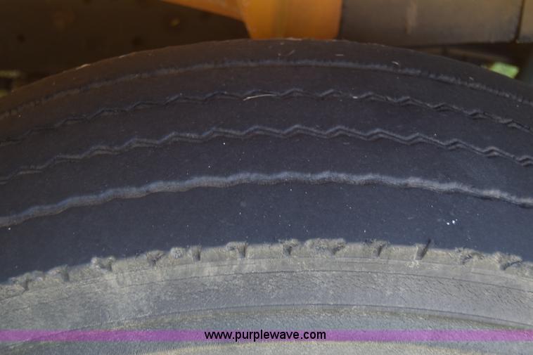 image for item CA9770 2006 International CE200 school bus