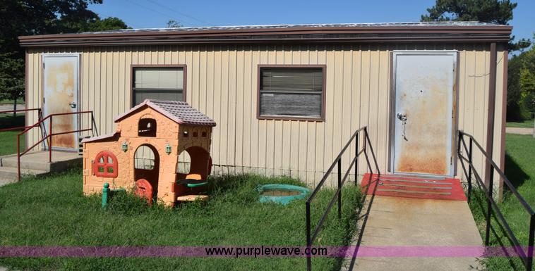 image for item CA9771 Metal outdoor classroom