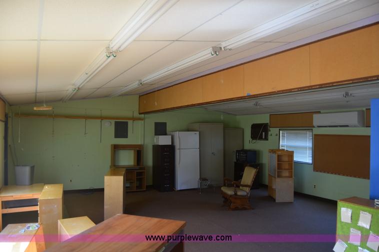 image for item CA9771 Metal outdoor classroom