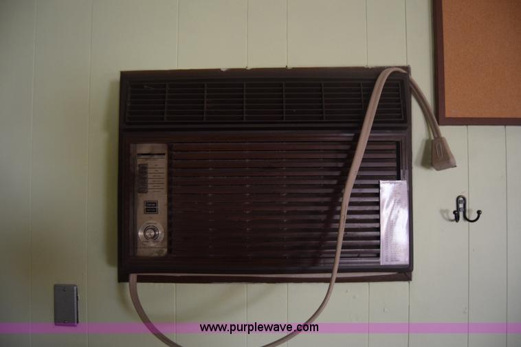 image for item CA9771 Metal outdoor classroom