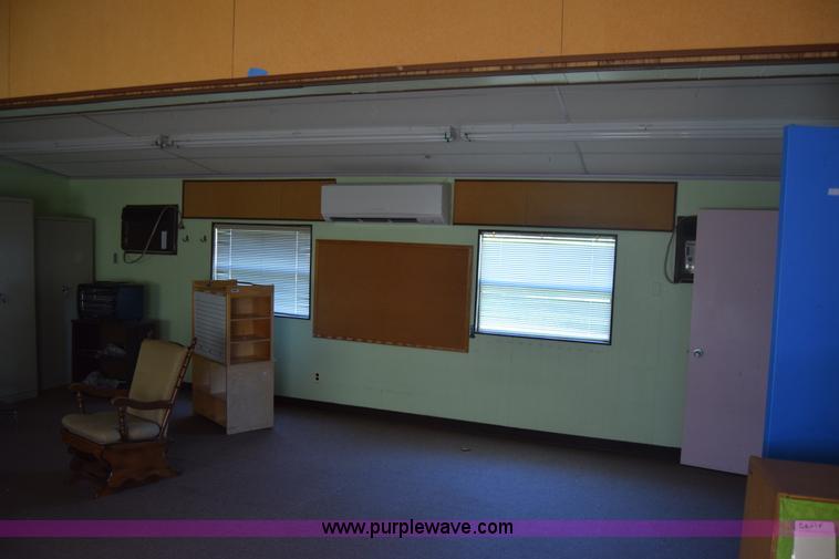 image for item CA9771 Metal outdoor classroom