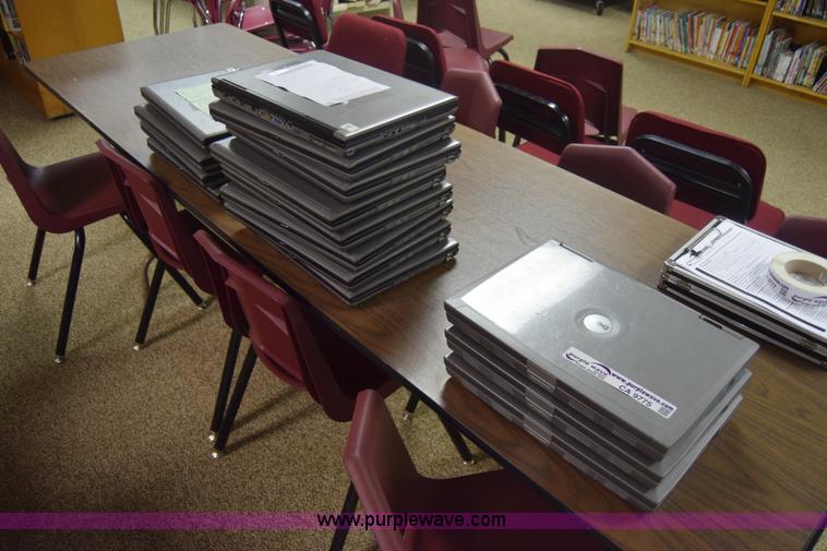 image for item CA9775 (15) Dell laptops