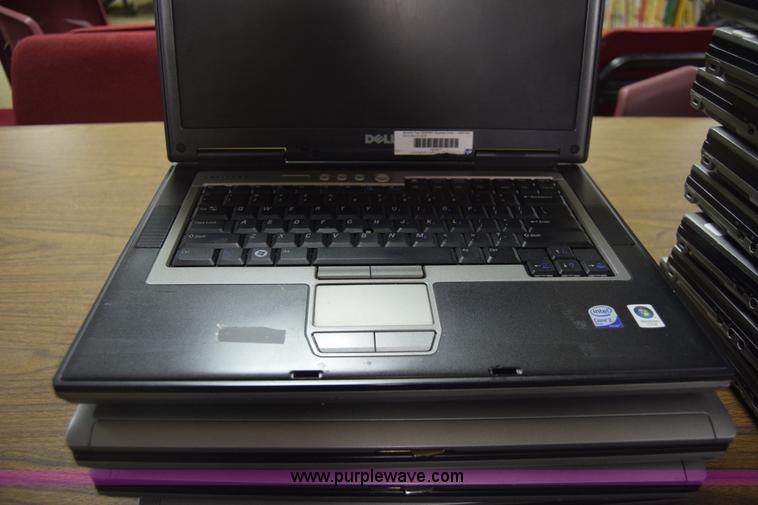 image for item CA9775 (15) Dell laptops