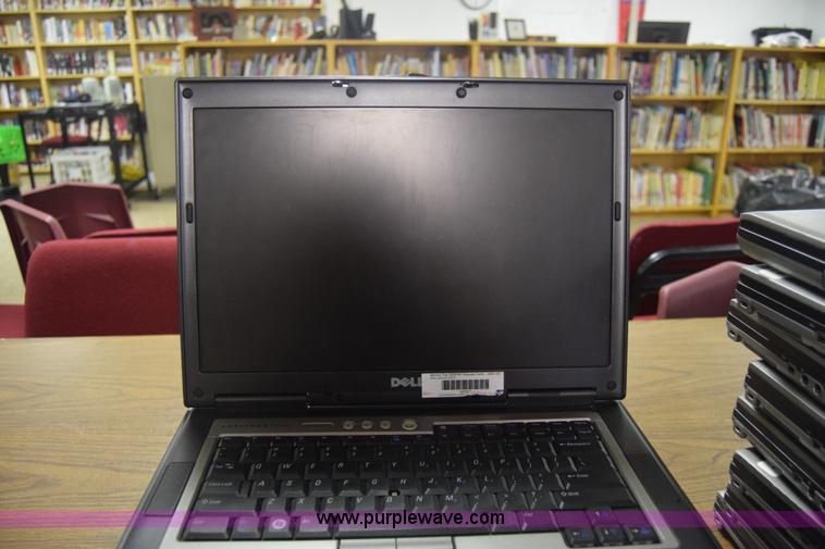 image for item CA9775 (15) Dell laptops