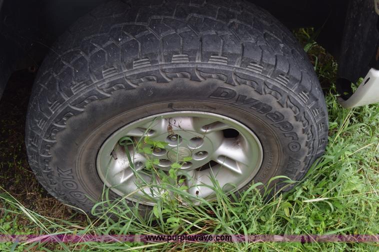 image for item CA9911 2000 Dodge Dakota Quad Cab pickup truck