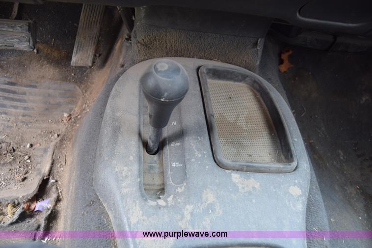 image for item CA9911 2000 Dodge Dakota Quad Cab pickup truck