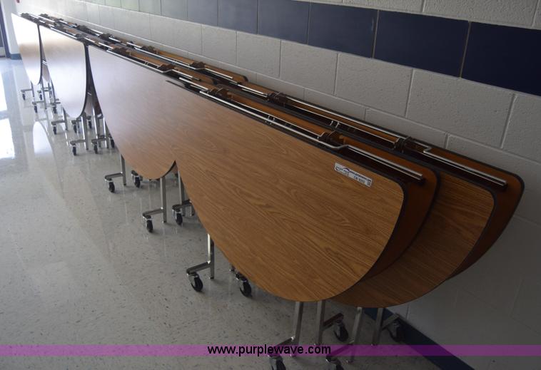 image for item CB9202 (10) folding round tables