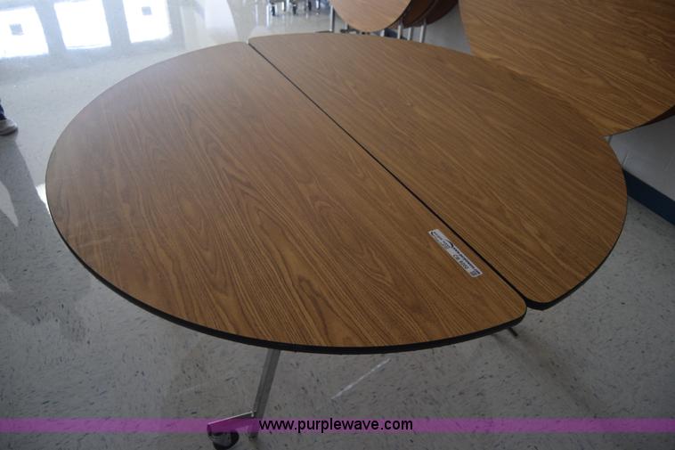 image for item CB9202 (10) folding round tables