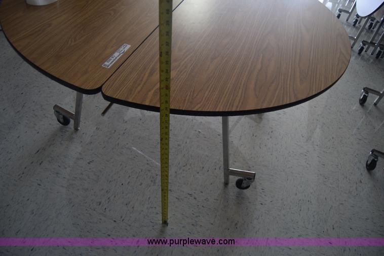 image for item CB9202 (10) folding round tables