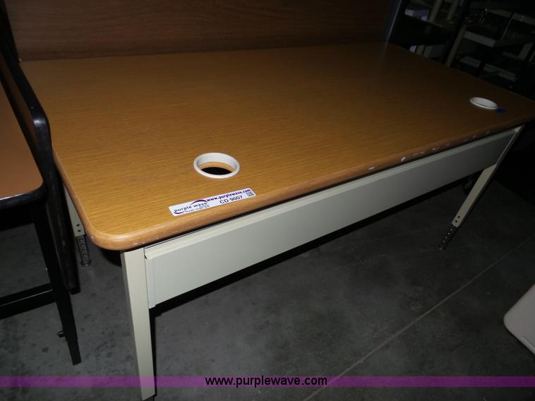 image for item CD9007 (9) computer tables