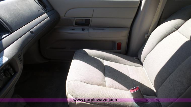 image for item DA2793 2011 Ford Crown Victoria Police Interceptor