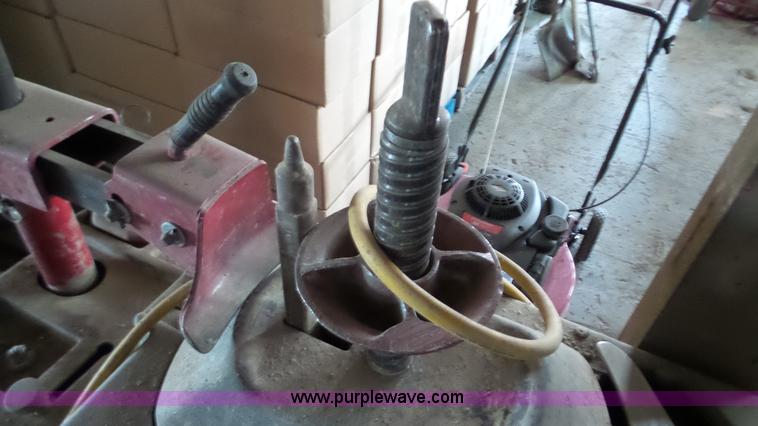 image for item DA2797 Coats 4050A tire machine