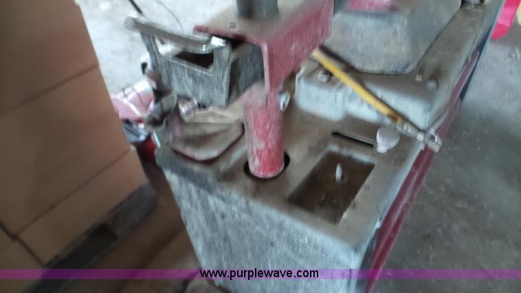 image for item DA2797 Coats 4050A tire machine