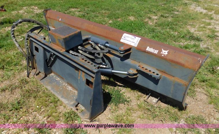 image for item DA8761 Bobcat blade