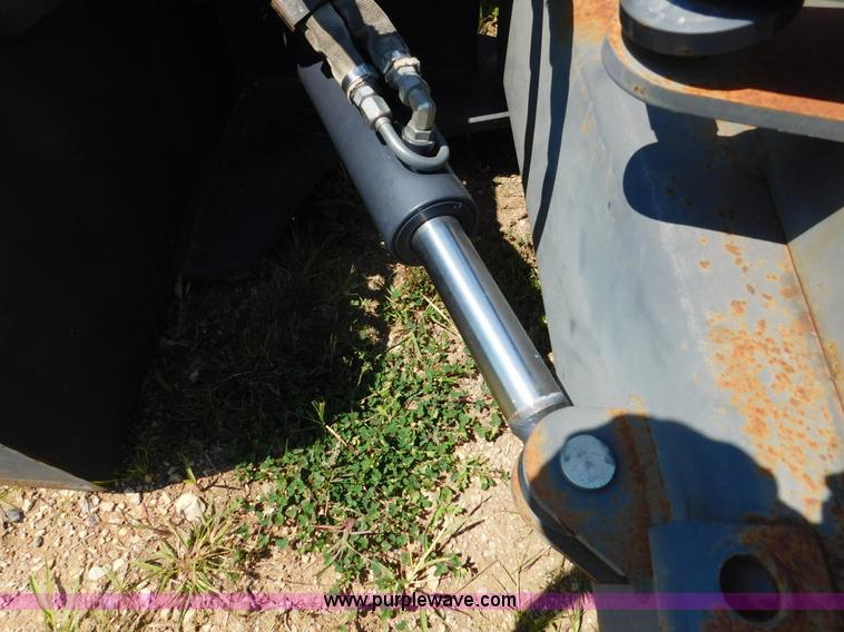 image for item DA8761 Bobcat blade