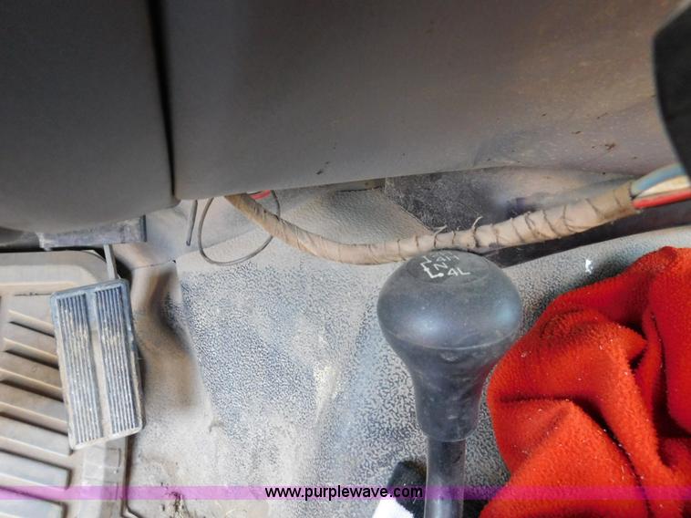 image for item DA8763 2003 Ford F250 Super Duty pickup truck